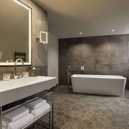 Dolce By Wyndham Versailles - Domaine Du Montcel Jouy-en-Josas Exterior photo