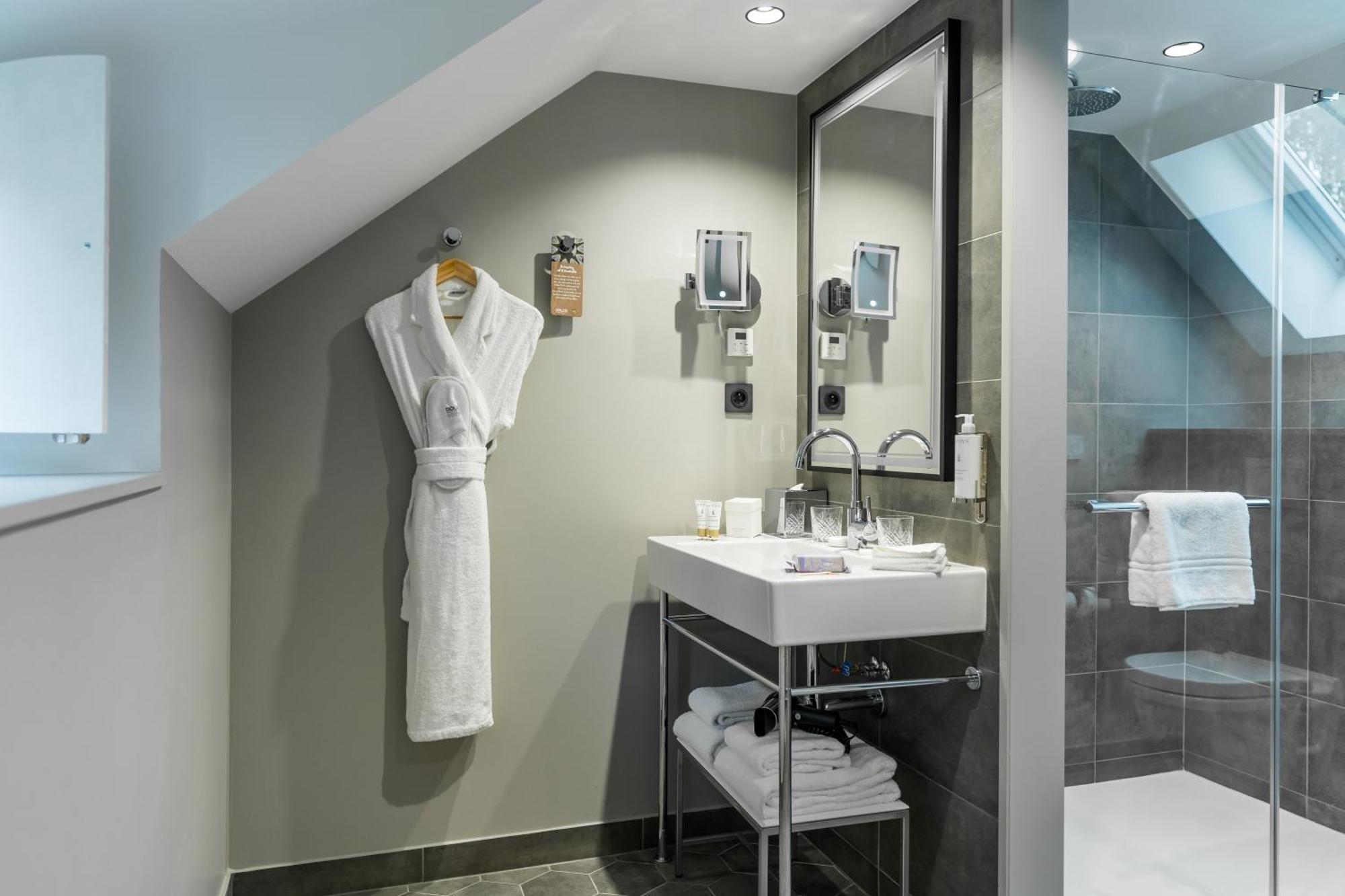 Dolce By Wyndham Versailles - Domaine Du Montcel 4*