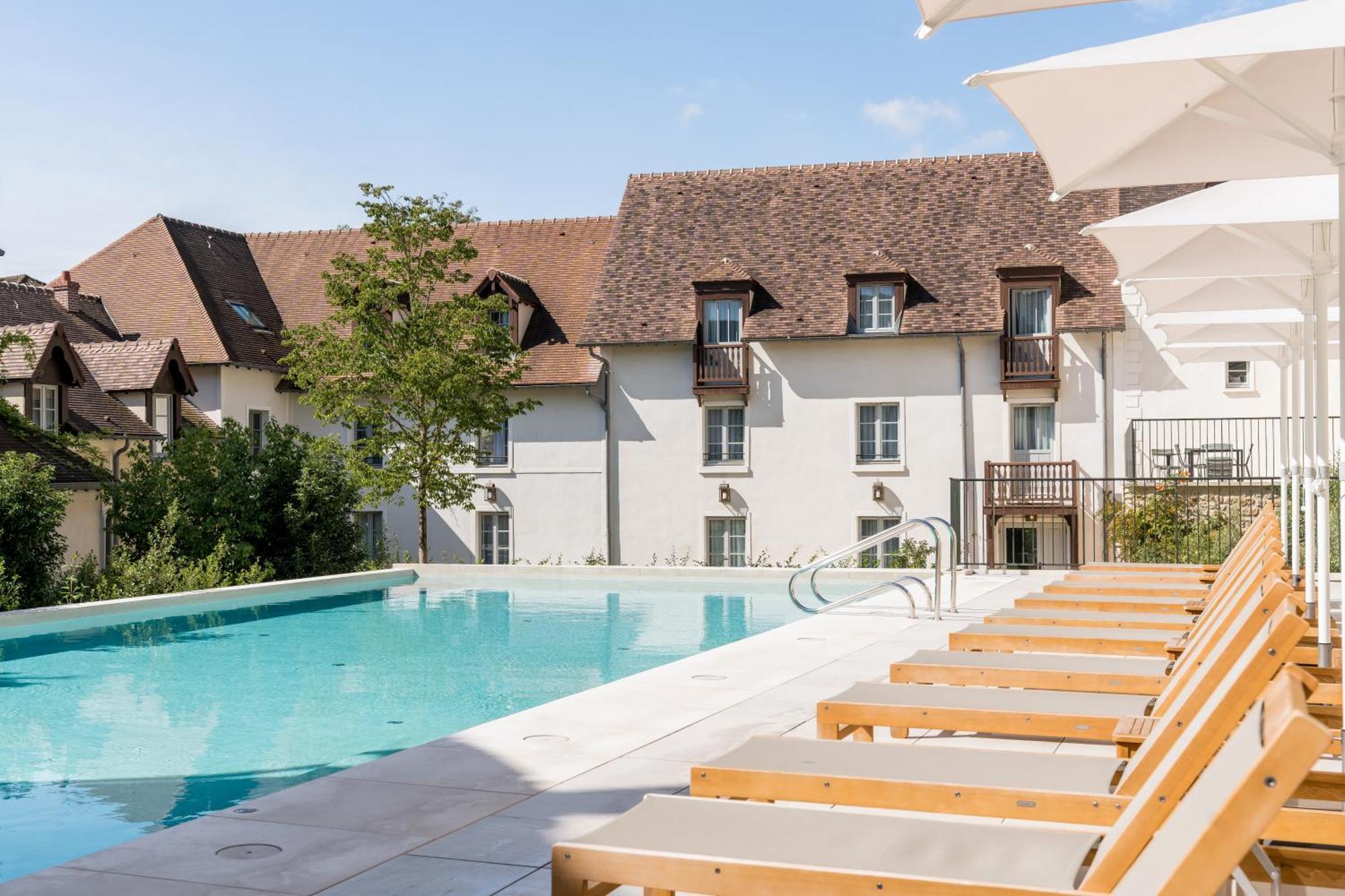 Hotel Dolce By Wyndham Versailles - Domaine Du Montcel 4*