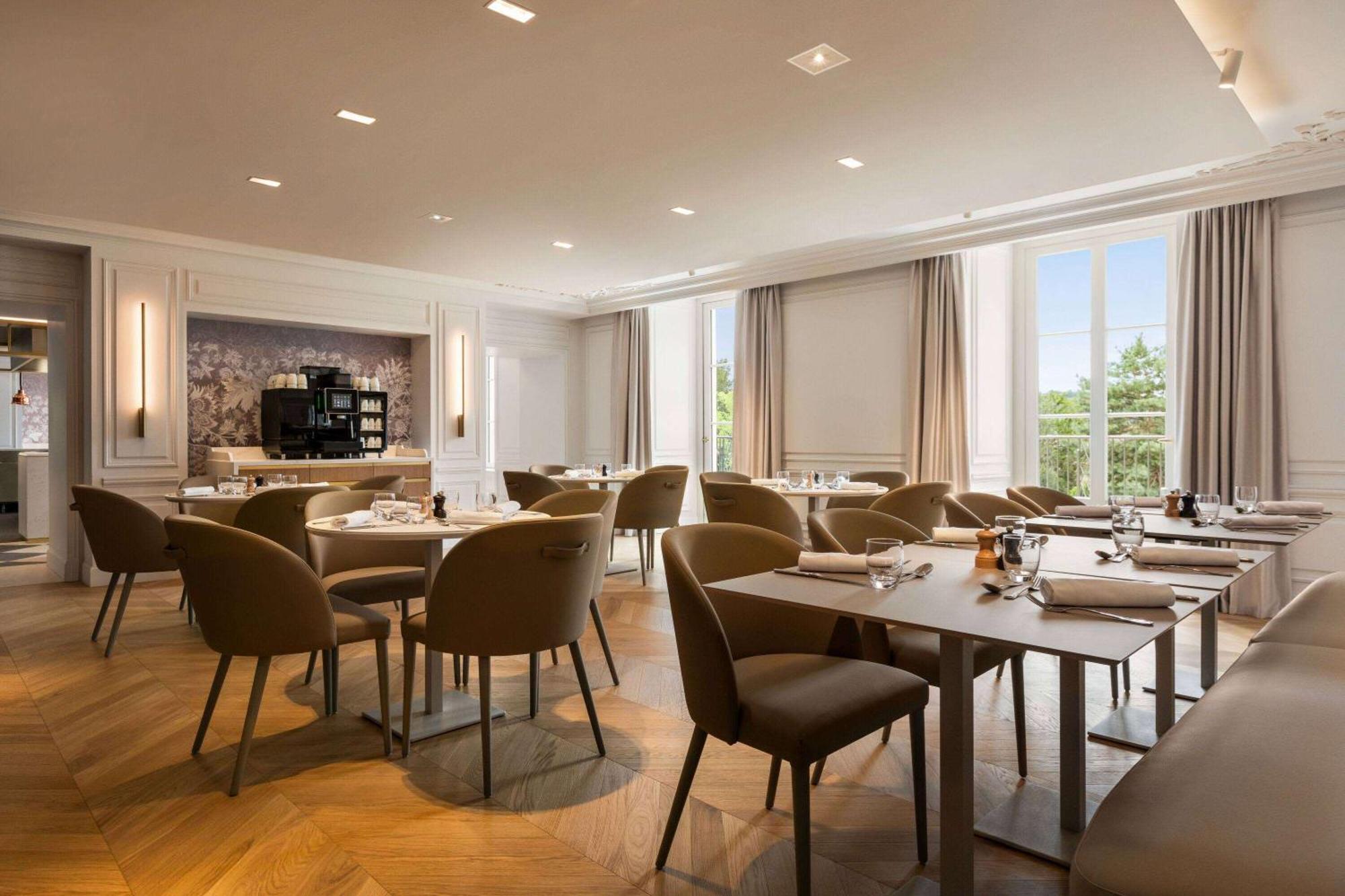Hotel Dolce By Wyndham Versailles - Domaine Du Montcel