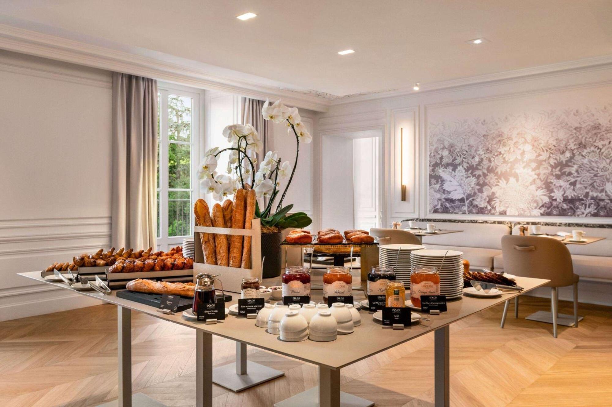 Dolce By Wyndham Versailles - Domaine Du Montcel 4*