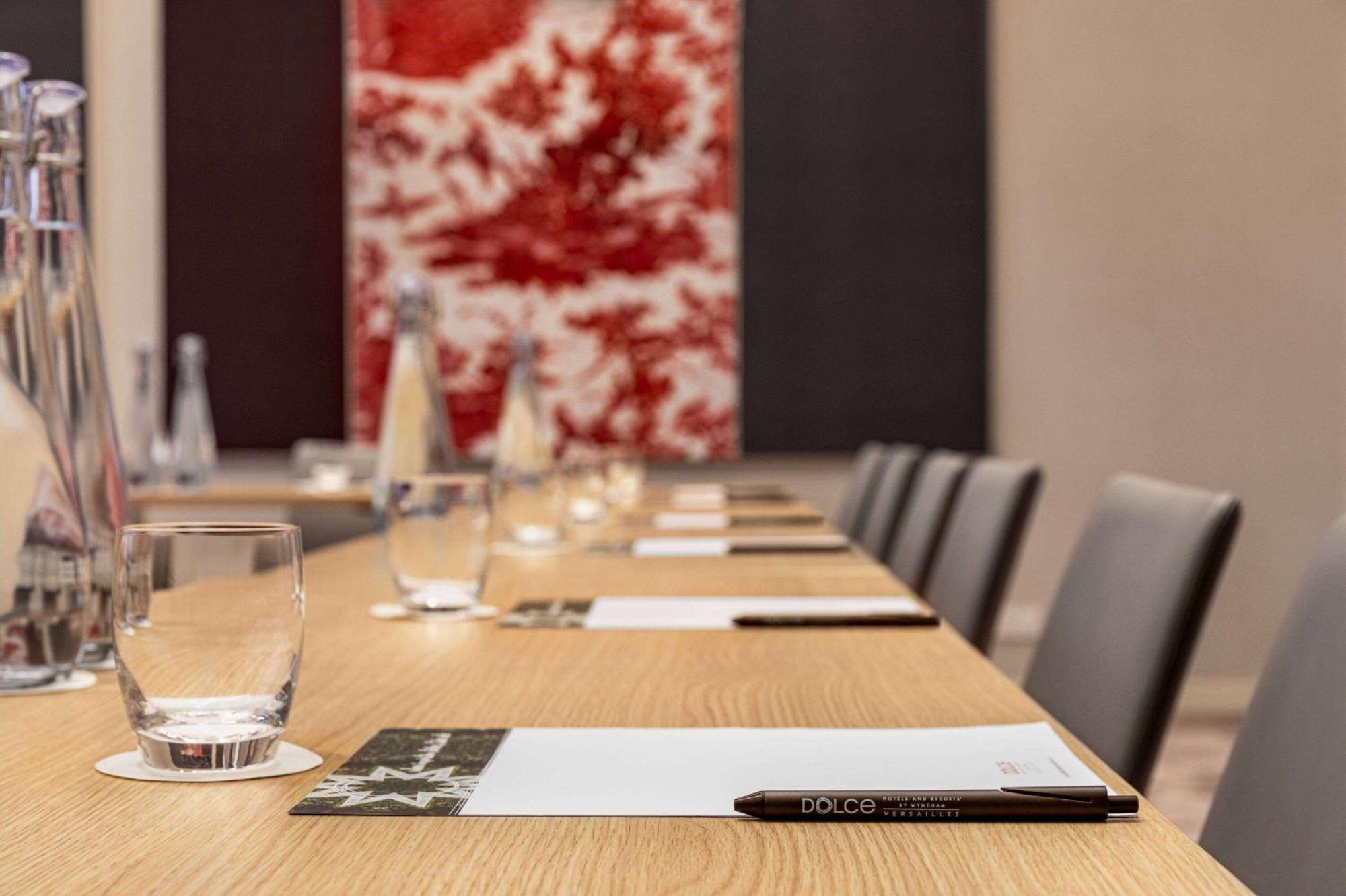 Dolce By Wyndham Versailles - Domaine Du Montcel Hotel