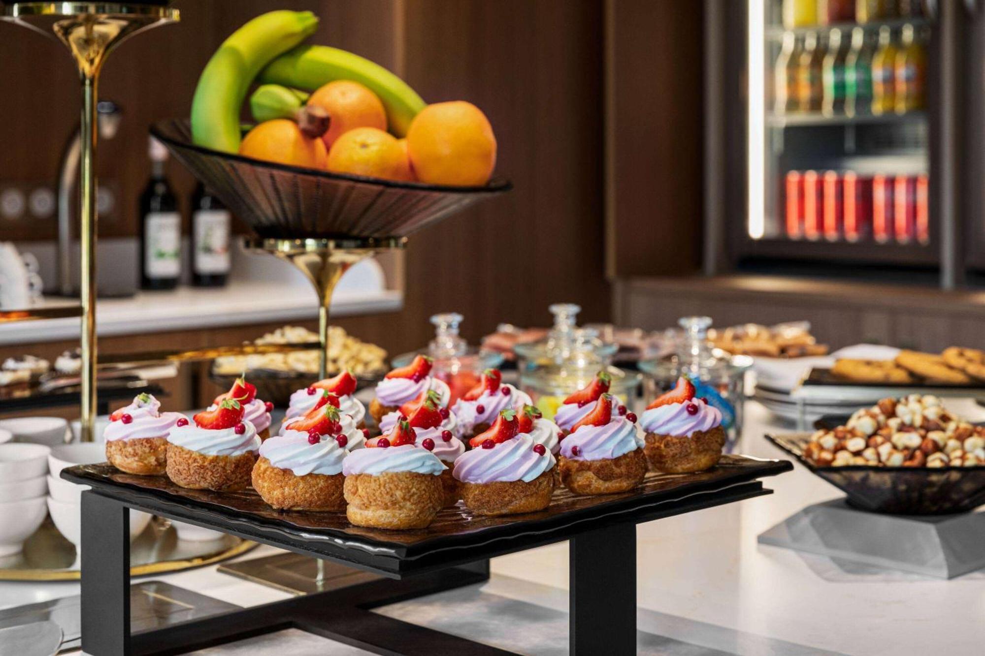 Dolce By Wyndham Versailles - Domaine Du Montcel Hotel 4*