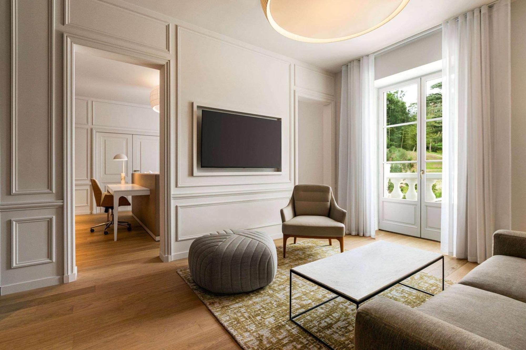 Dolce By Wyndham Versailles - Domaine Du Montcel Hotel
