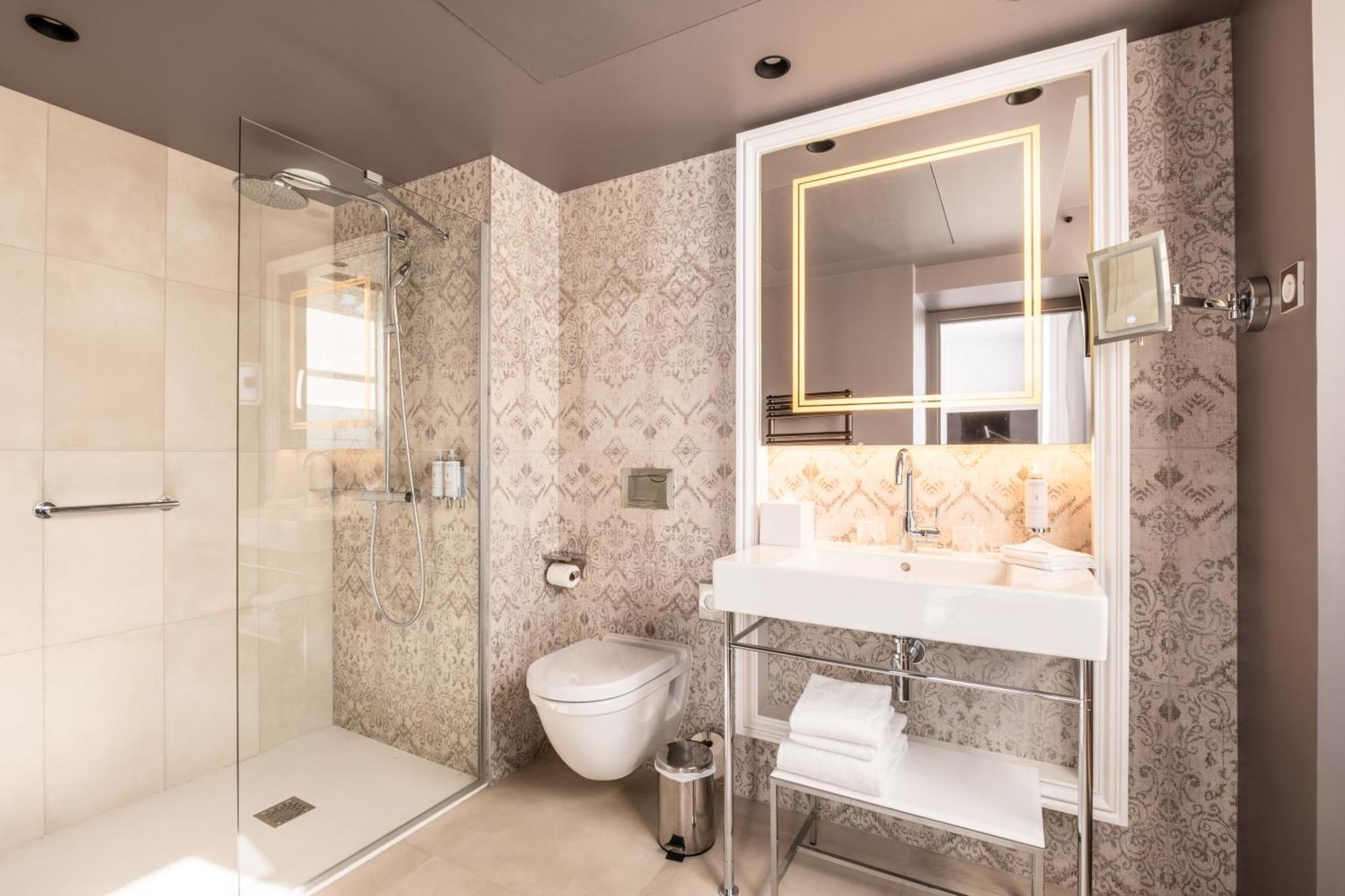 Dolce By Wyndham Versailles - Domaine Du Montcel Hotel